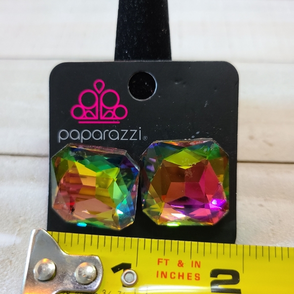 Papparazi Oil Spill-Show Glow Multi Earrings - Picture 3 of 5